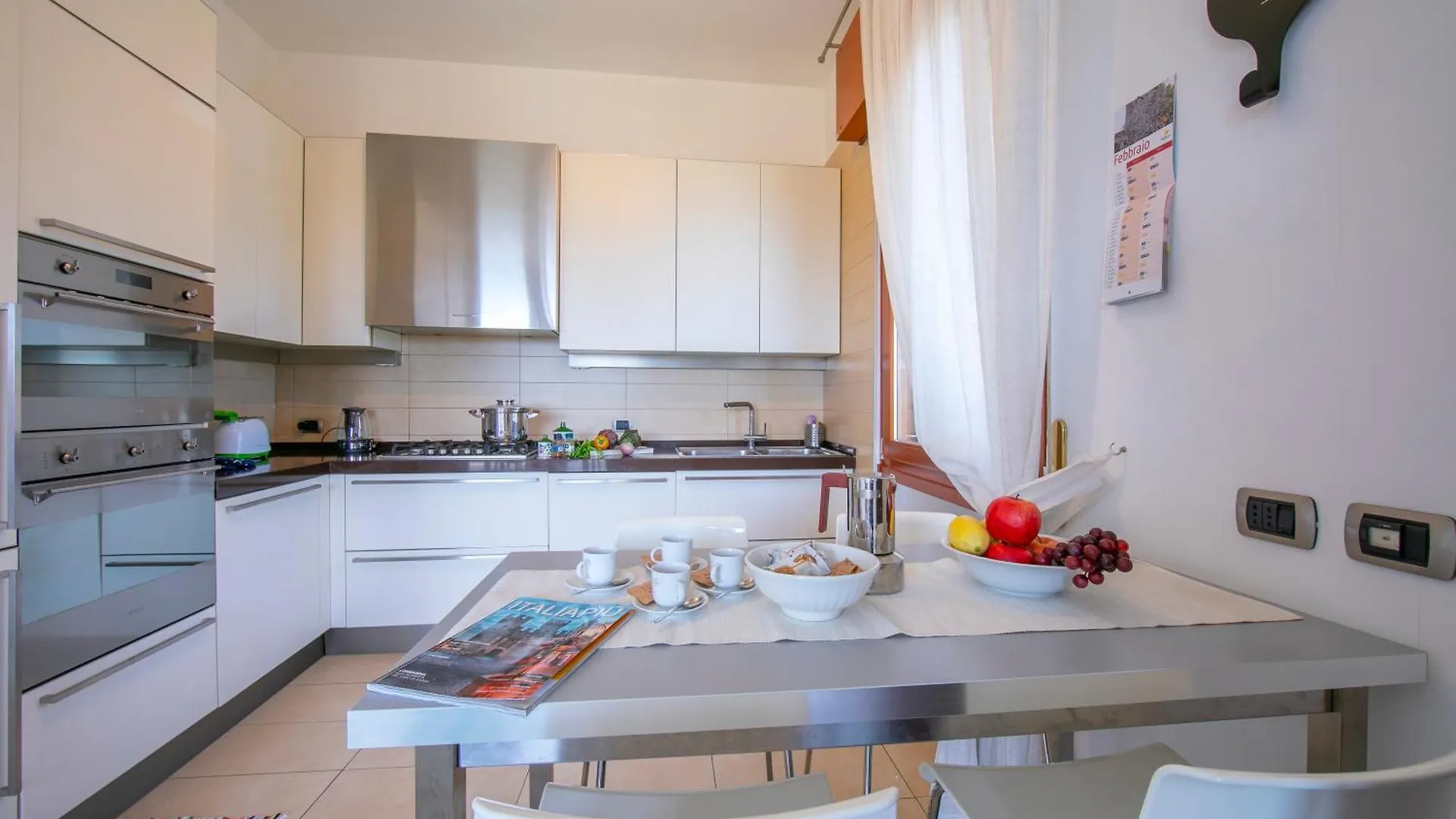 Casa Michelangelo - Happy Rentals Desenzano del Garda 0*,  Italy